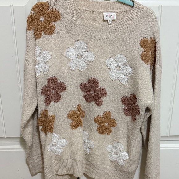 BiBi Sweaters - BiBi Women's Floral Sweater - Cream and Brown